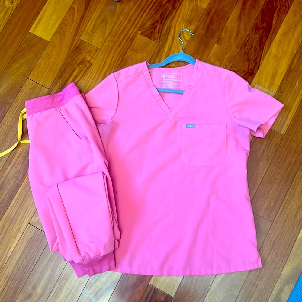 Women’s figs scrubs top Small/bottom Small Tall